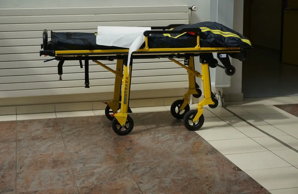 Ambulancier et évolutions professionnelles 4 Ambulancier et évolutions professionnelles brancard-ambulancier-évolution-métier