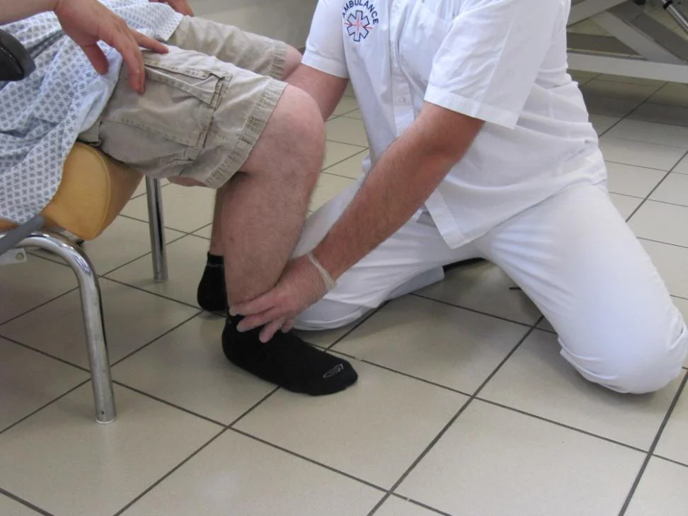 Rehaussement du patient au fauteuil 7 Rehaussement du patient au fauteuil Rehaussement Fauteuil-10