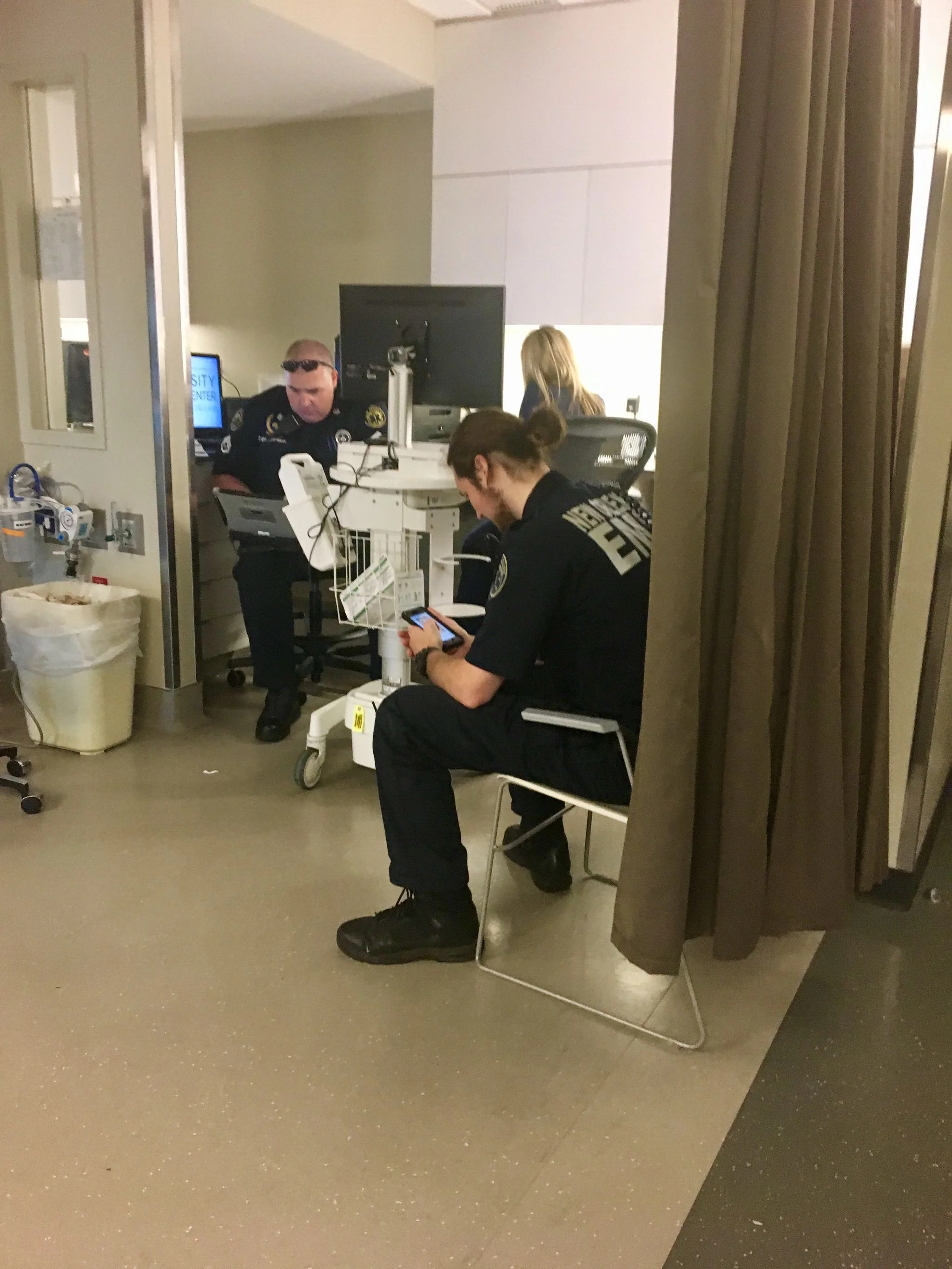 FullSizeRender11 Ambulancier : le site de référence EMS Nouvelle Orléans - Un ambulancier parmi les paramedics