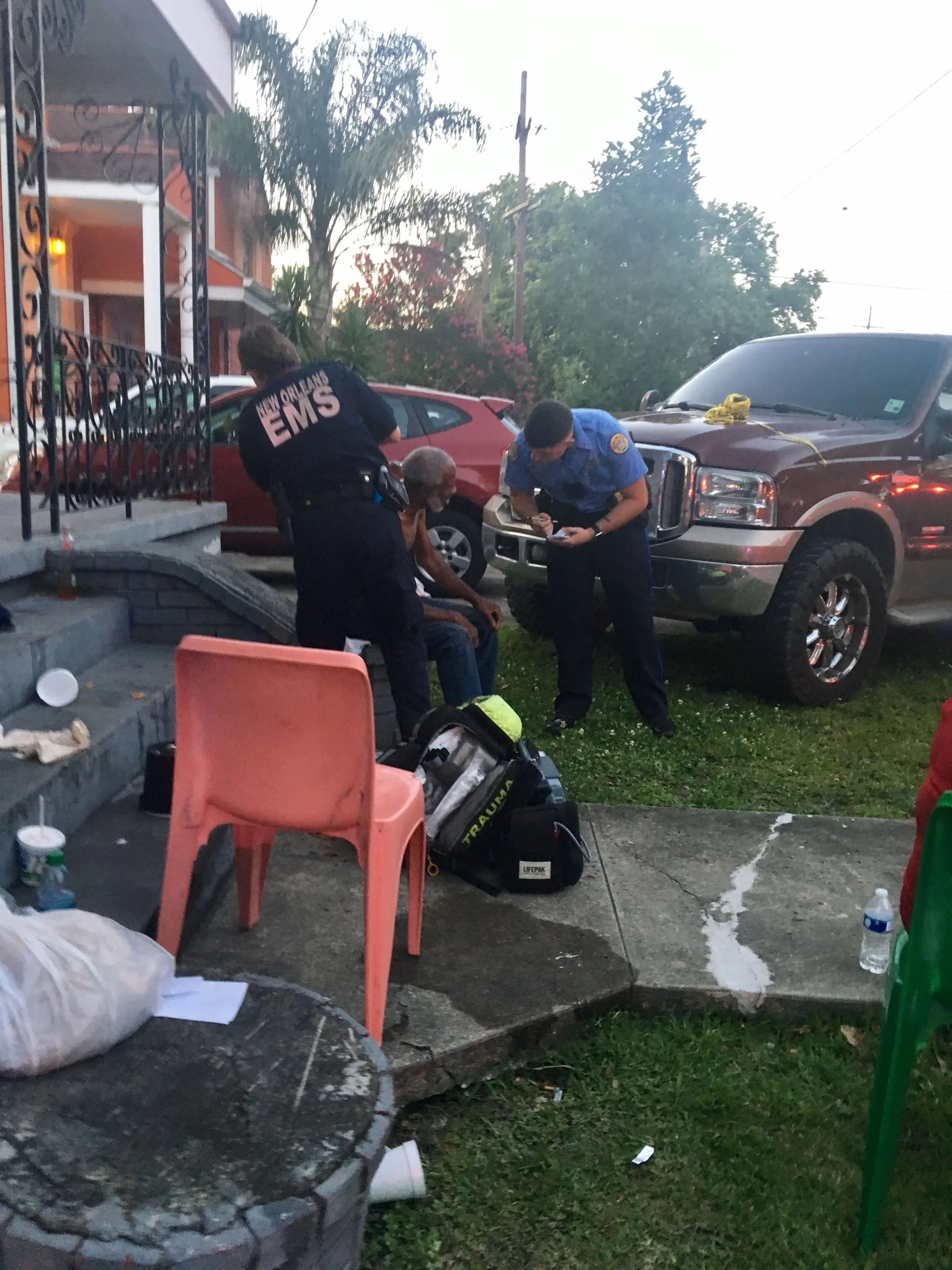 FullSizeRender25 Ambulancier : le site de référence EMS Nouvelle Orléans - Un ambulancier parmi les paramedics