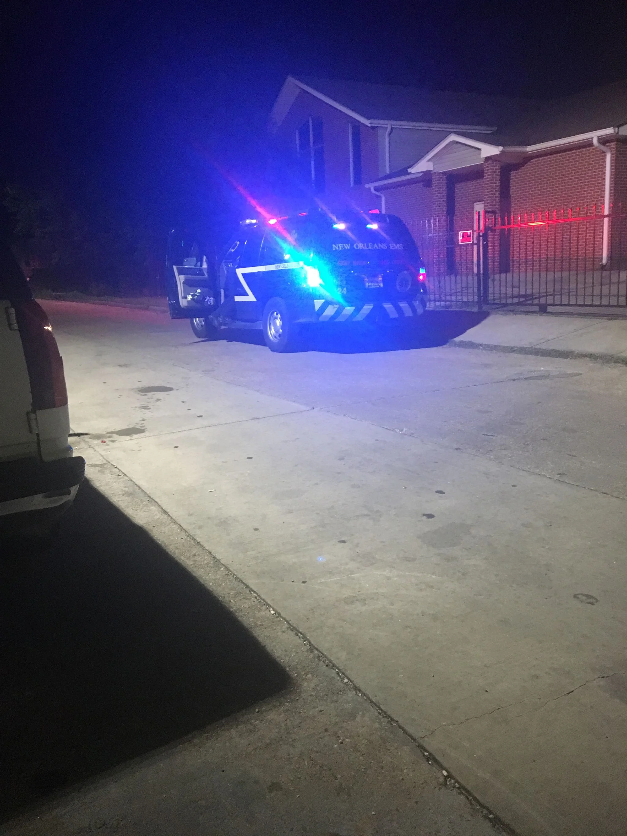 IMG 1868 Ambulancier : le site de référence EMS Nouvelle Orléans - Un ambulancier parmi les paramedics