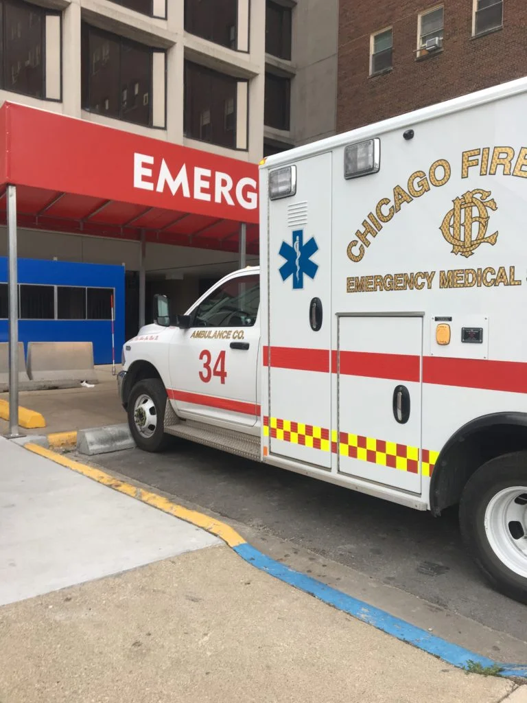 L'Emergency Medical Service de Chicago (Illinois) 15 L'Emergency Medical Service de Chicago (Illinois) 13 Ambulancier : le site de référence L'Emergency Medical Service de Chicago (Illinois)