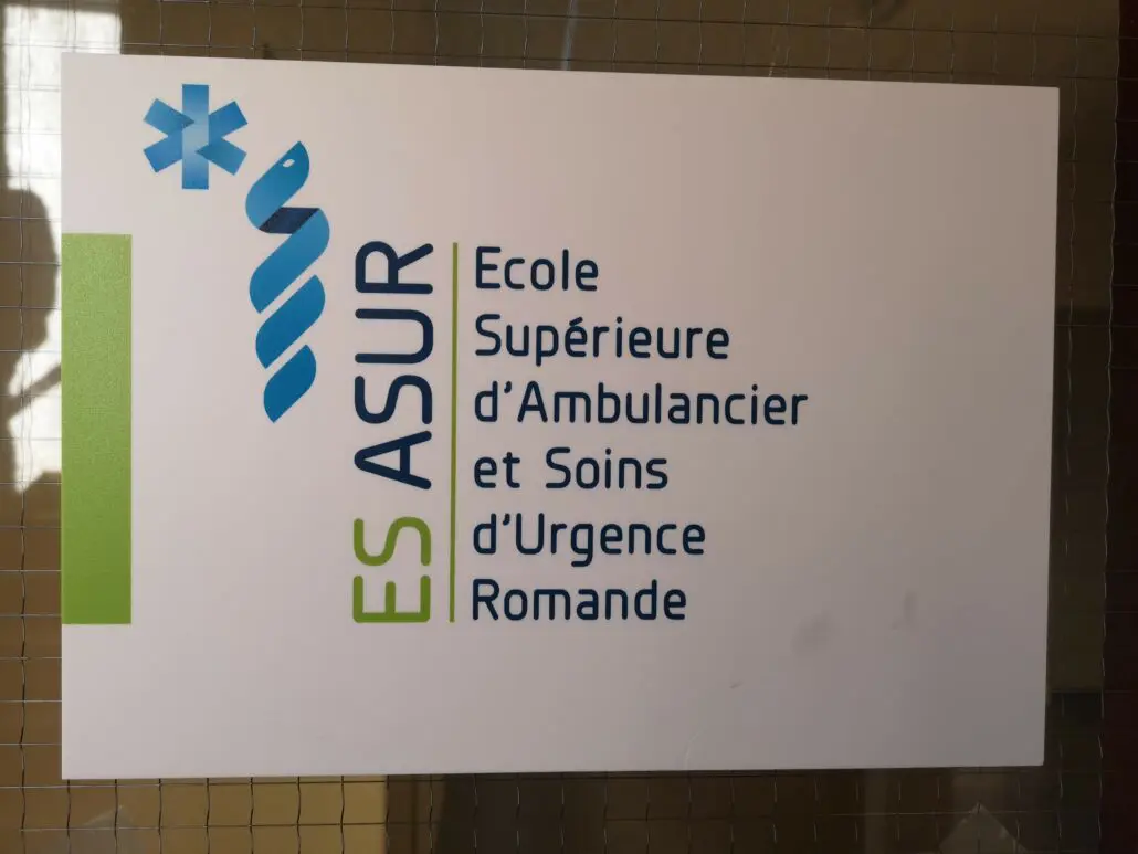 Les systèmes pré-hospitaliers étrangers : La Suisse Romande 8 Les systèmes pré-hospitaliers étrangers : La Suisse Romande IMG 20190624 074907 Ambulancier : le site de référence Les systèmes pré-hospitaliers étrangers : La Suisse Romande