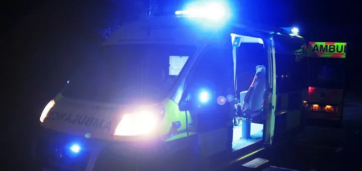 Ambulance, véhicule prioritaire ou/et à facilité de passage : réponse du sénat