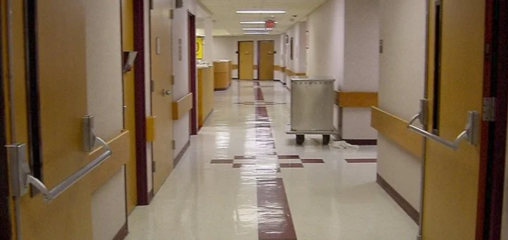hopital_couloir