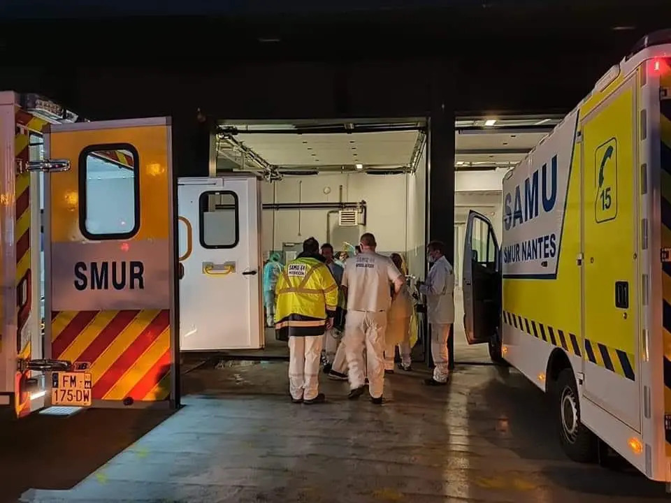 COVID 19, l'ambulancier bataille encore 2 COVID 19, l'ambulancier bataille encore assistance-ambulance-noria-covid-19-tgc-medicalisé-ambulancier-le-site-